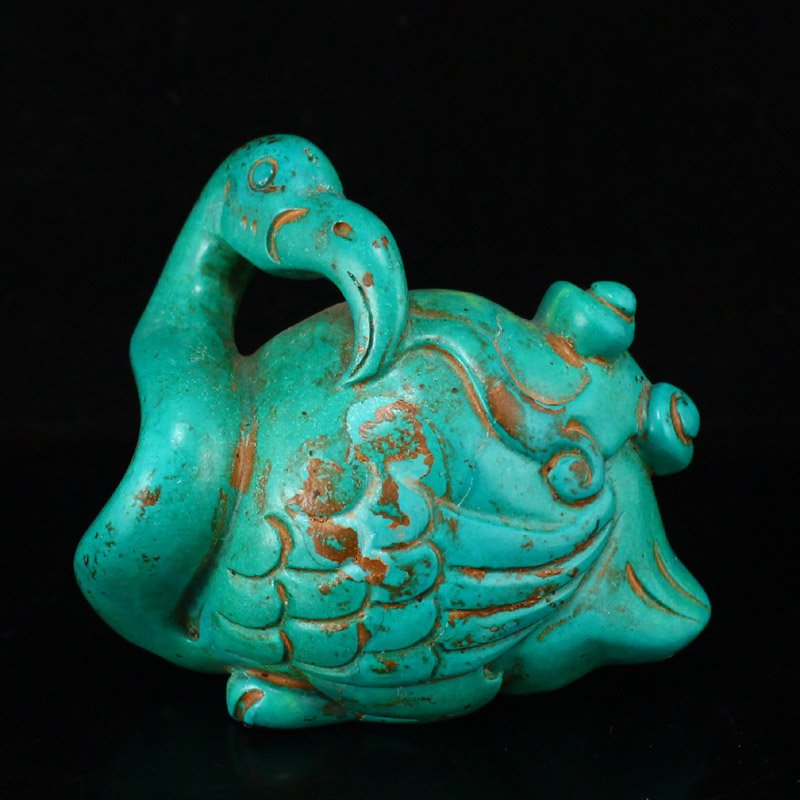 A Vintage Turquoise Carved Bird Statue (1 of 10)