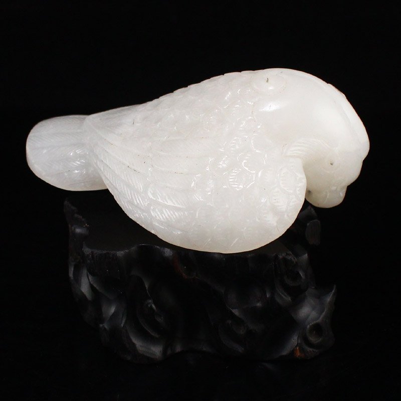 Superb Chinese Natural Hetian Jade Eagle Statue (1 of 10)