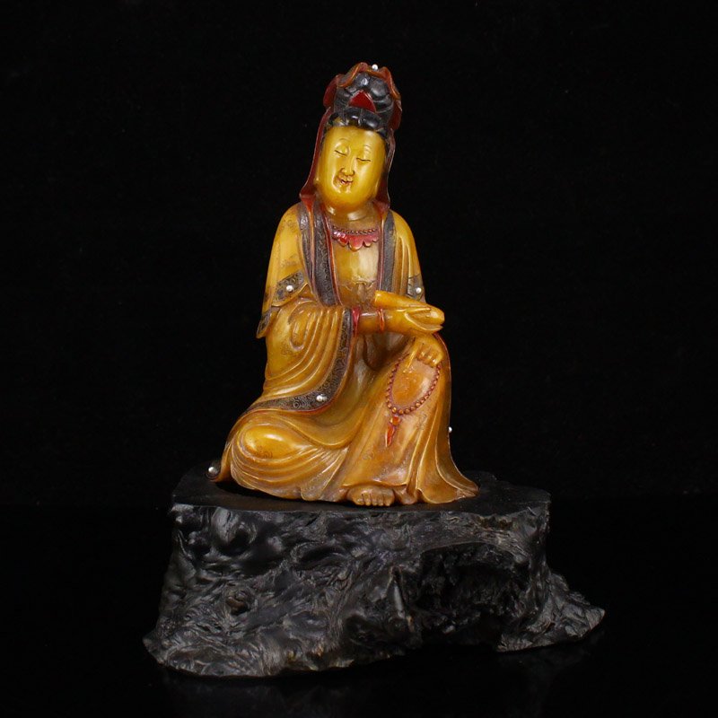 Chinese Tianhuang Stone Inlay Gem KwanYin Statue: Chinese Tianhuang Stone Inlay Gem KwanYin GuanYin Figure Statue with Black Sanders Wood Base & Lacquerware Box. As show, the statue is colouful,and the KwanYin dressed an equisite mantilla with pearl