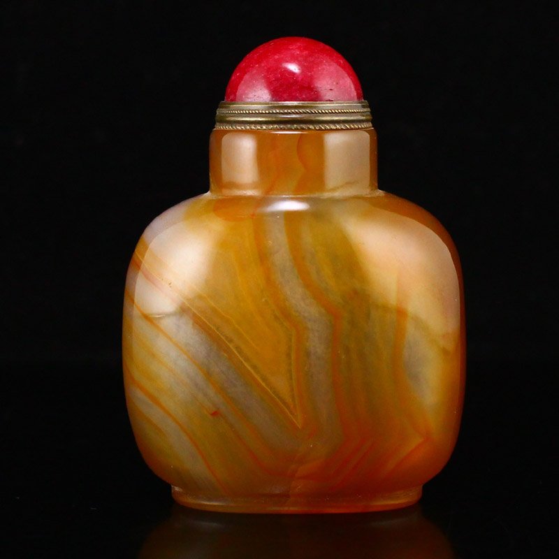 Chinese Natural Agate Snuff Bottle (1 of 6)