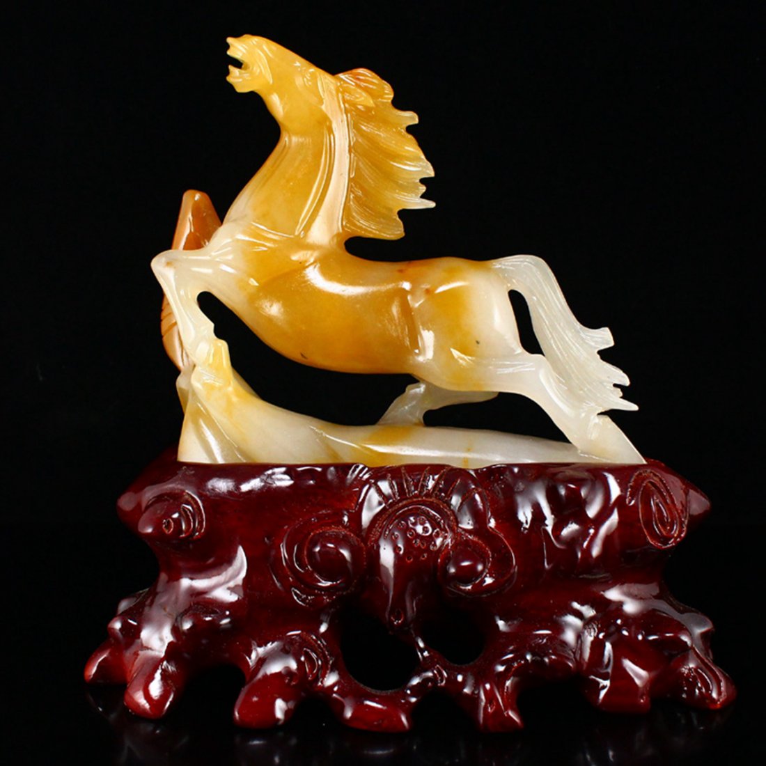 Chinese Jade Flyign Horse Statue W Base & Certification (1 of 9)
