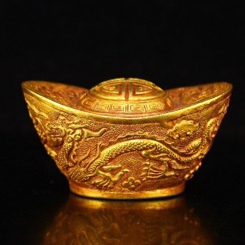 Chinese Qing Dynasty Gold Ingot w Qian Long Mark (1 of 9)