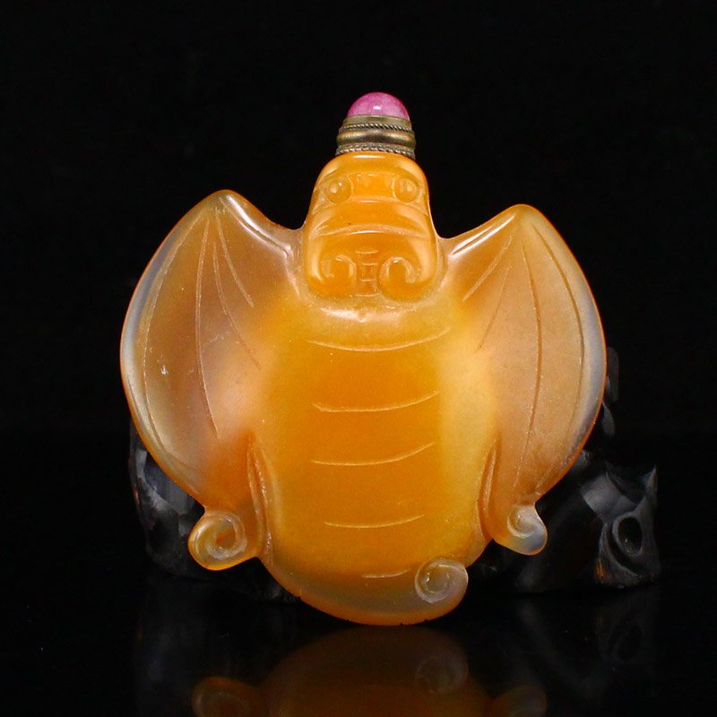 Chinese Yellow Agate Fortune Bat Snuff Bottle (1 of 7)