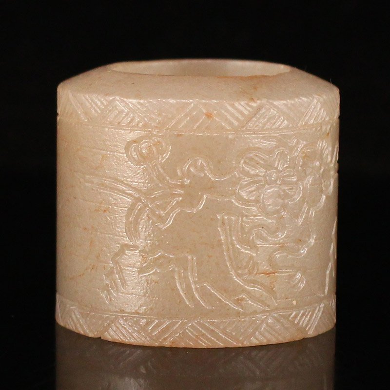 Vintage Chinese Hetian Jade Thumb Ring (1 of 7)