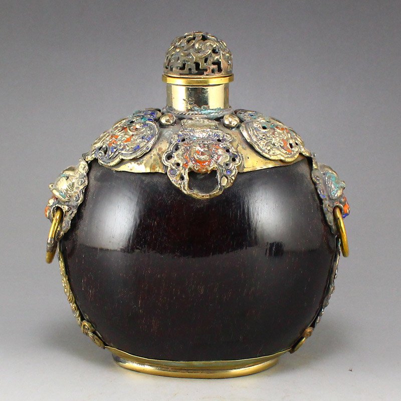 Vintage Chinese White Copper Inlay Ox Horn Snuff Bottle (1 of 7)