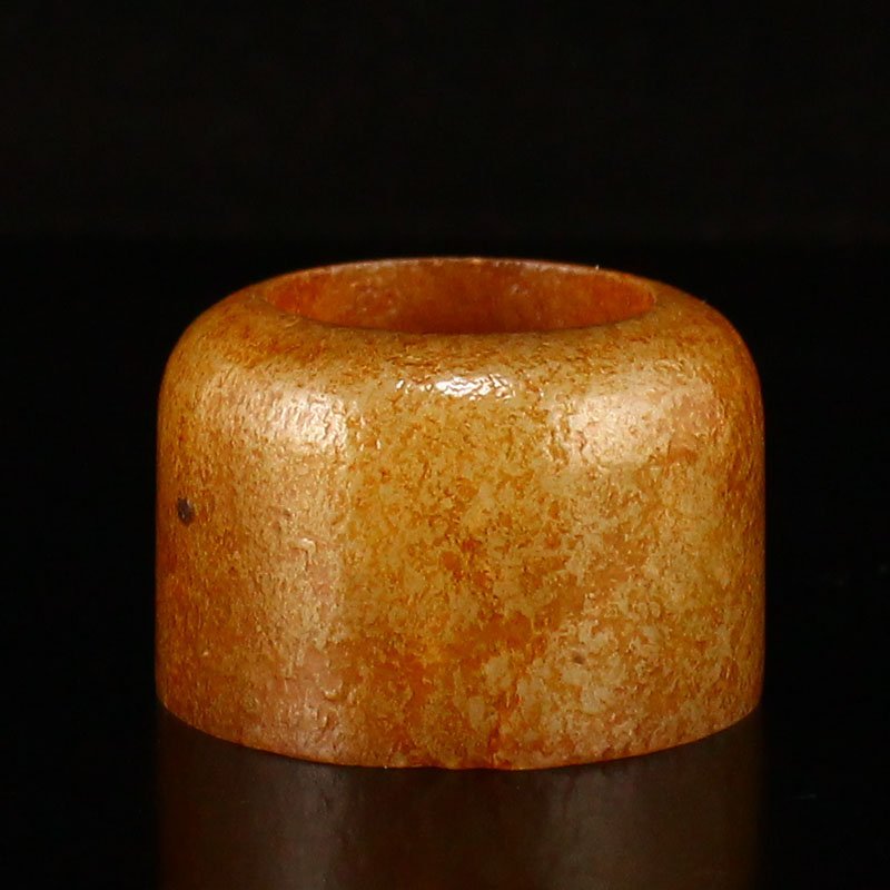 Vintage Chinese Hetian Jade Thumb Ring (1 of 6)
