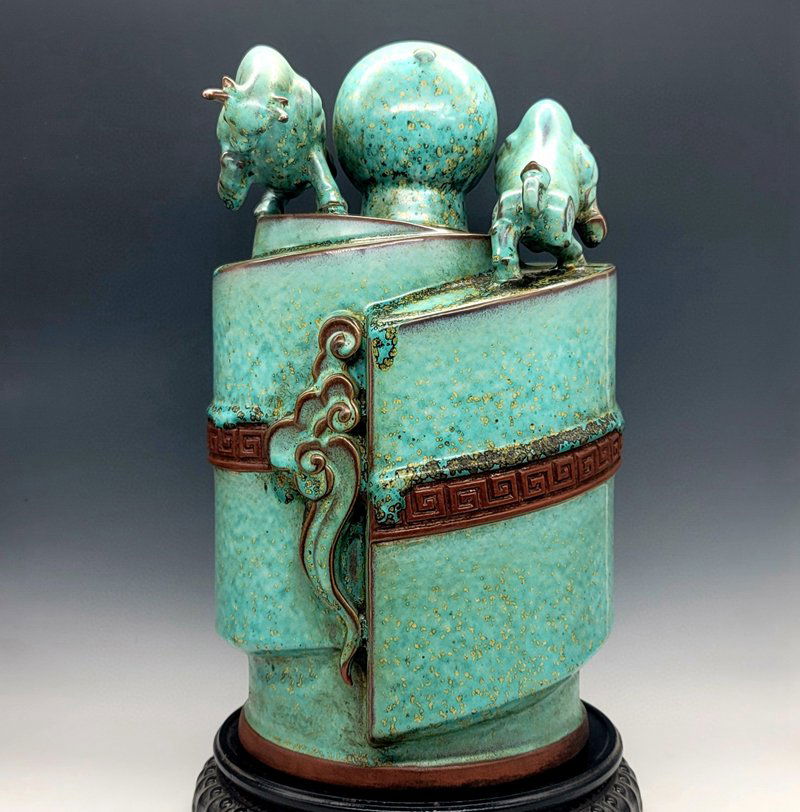 Vintage Chinese Lu Jun Kiln Porcelain Ox Statue: Vintage Chinese Lu Jun Kiln Porcelain Ox StatueDimension: 350 x 180 (mm) 13.78 x 7.09(inches)