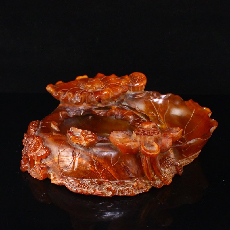 Vintage Chinese Ox Horn Lotus Leaf Brush Washer: Vintage Chinese Ox Horn Lotus Leaf Brush Washer Dimension: 192 x 160 x 53(mm) 7.56 x 6.3 x 2.09(inches) Weight: 1.04 lbs/473 g
