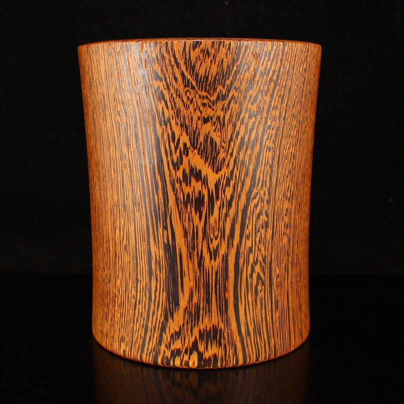 Vintage Jichi Wood Brush Pot: Vintage Jichi Wood Brush Pot Dimension: 142 x 118 x 118(mm) 5.59 x 4.65 x 4.65(inches) Weight: 1.1 lbs/500 g