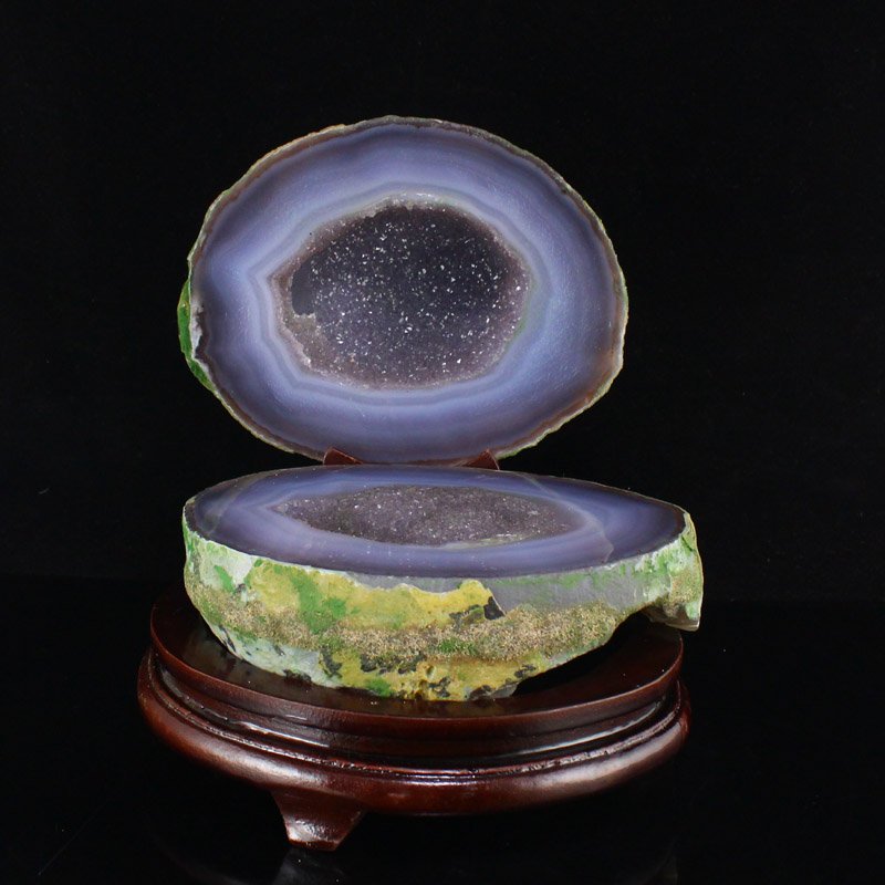 Beautiful Chinese Natural Agate Original Stone Statue (1 of 11)