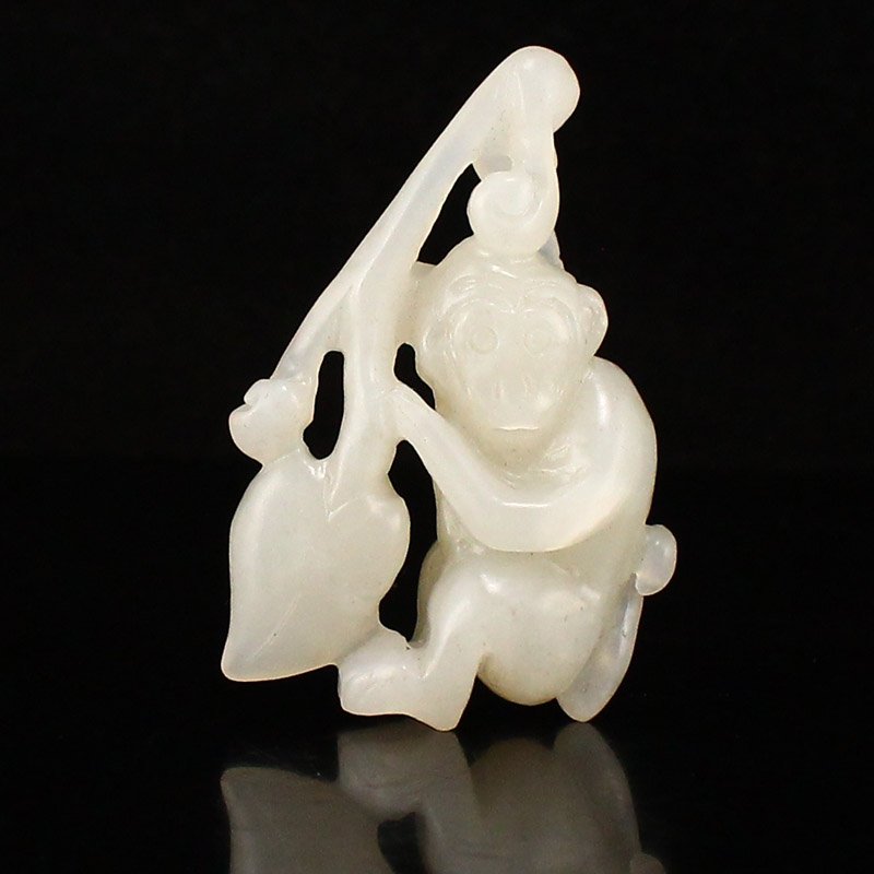 Chinese Hetian Jade Monkey & Peach Pendant (1 of 6)