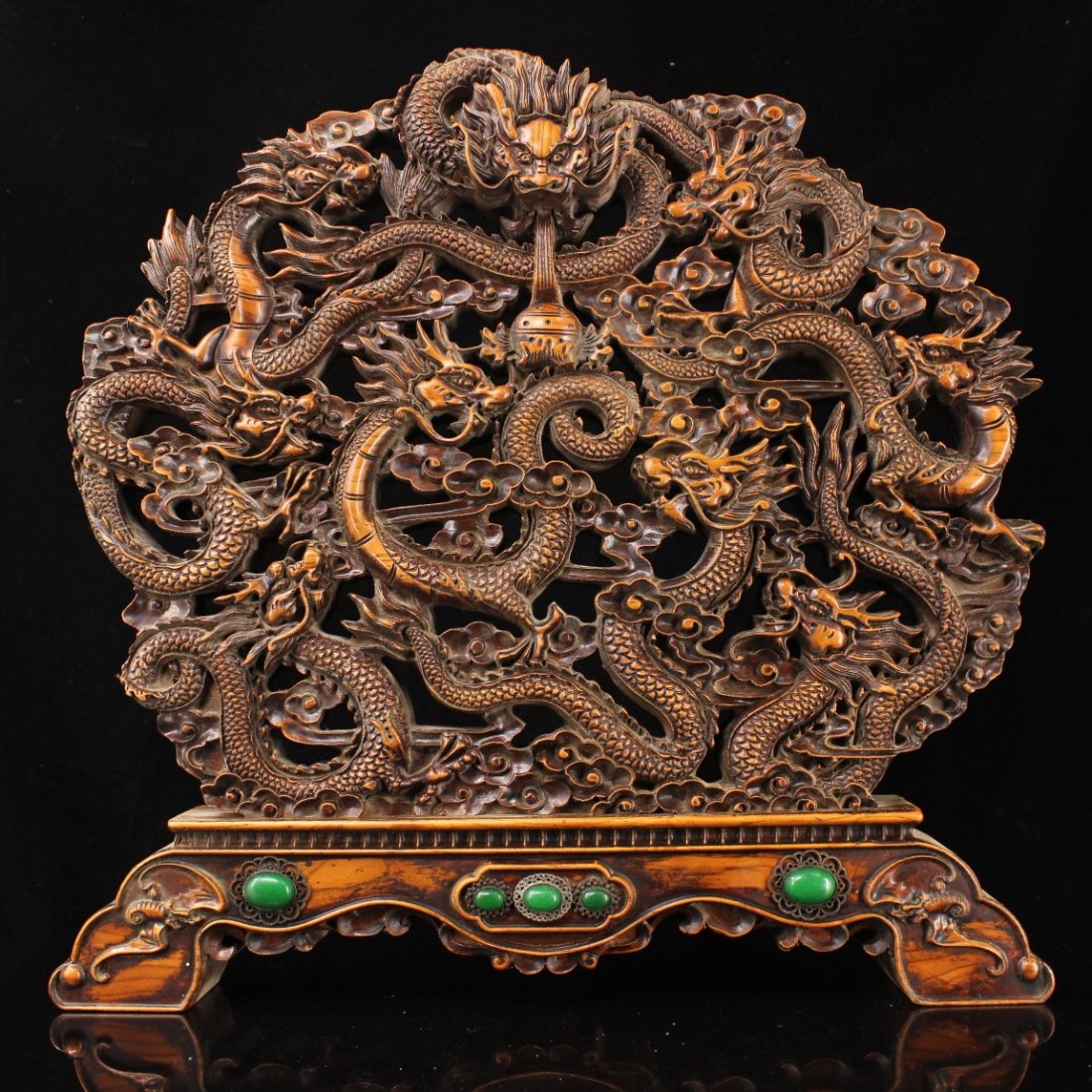 Chinese Boxwood Wood Inlay Gem Carved Nine Dragon Screen: Chinese Boxwood Wood Inlay Gem Carved Nine Dragon Screen Dimension: 500 x 500(mm) 19.69 x 19.69(inches) Weight: 9.69 lbs/4397 g