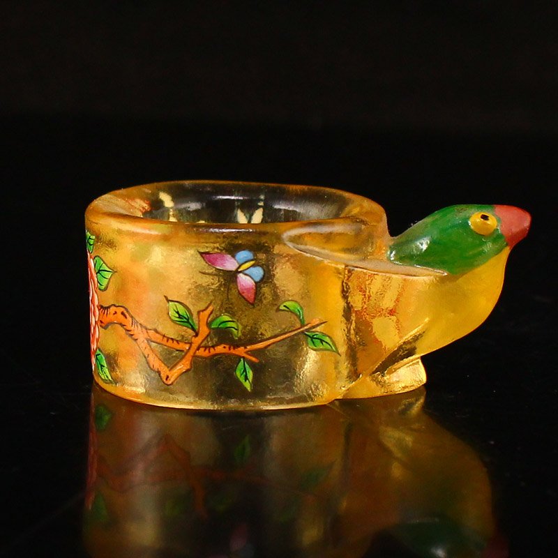 Peking Glass Peony Design Bird Head Thumb Ring: Chinese Peking Glass Peony Design Bird Head Thumb Ring US Size : 12 Dimension: 24(mm) 0.94(inches) Dimension: 53 x 32 x 21 (mm) 2.09 x 1.26 x 0.83 (inches) Weight: 0.08 lbs/35 g