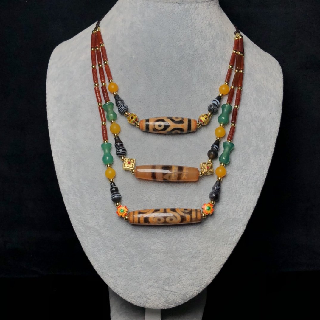 Beautiful Tibetan DZI Agate Necklace (1 of 8)