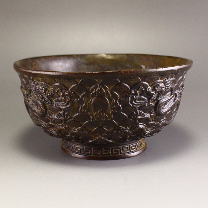 Vintage Chinese Red Copper Dragon Design Bowl w Qianlong Mark: Vintage Chinese Red Copper Dragon Design Bowl w Qianlong MarkDimension: 115x60(mm) 4.52x2.36(inches) Weight 1.07 lbs/484 g