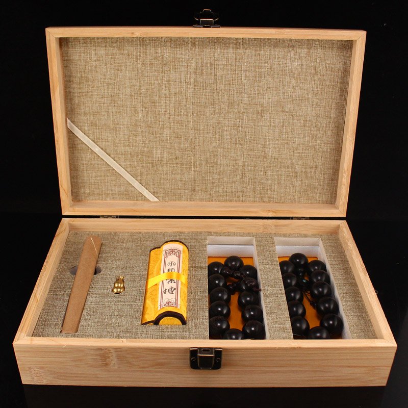 Chinese Zitan Wood Beads Prayer Bracelet w Box (1 of 9)