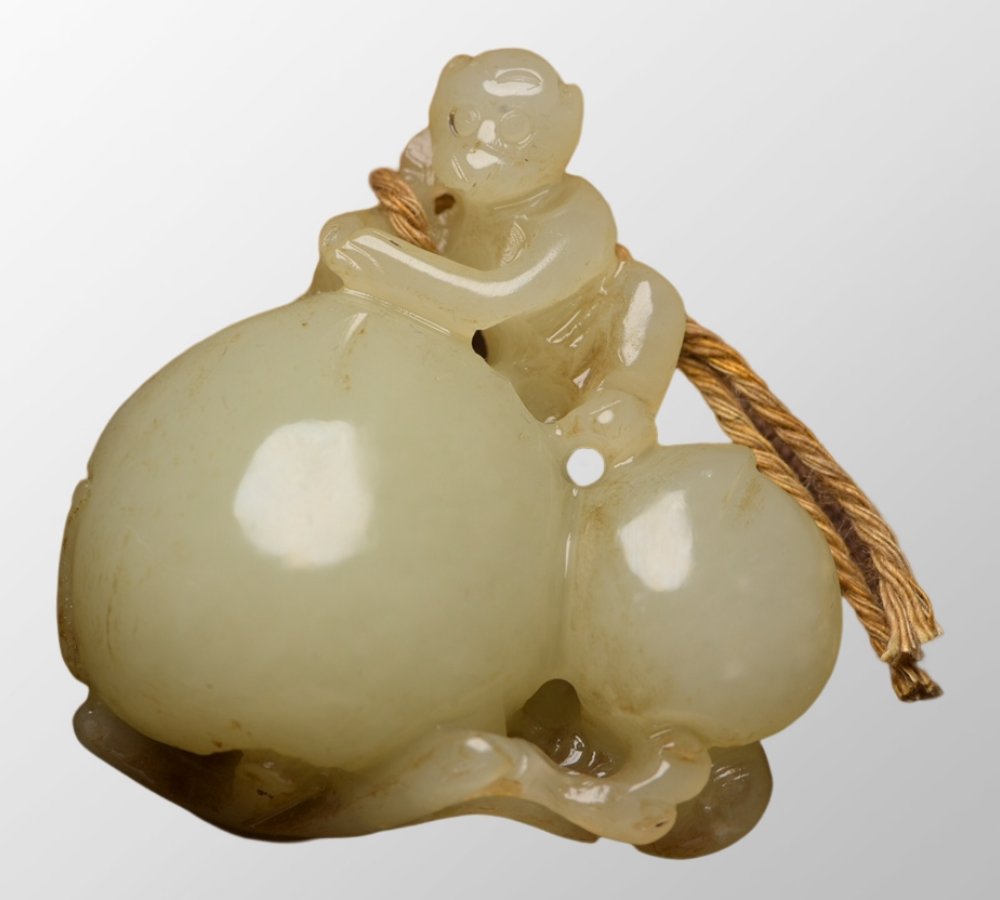 Chinese Natural Hetian Jade Monkey & Peach Pendant (1 of 10)