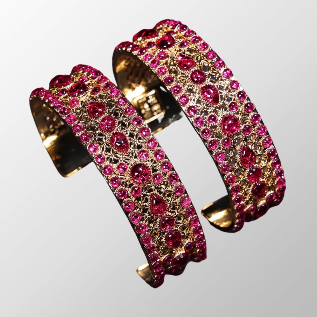 A Pair Exquisite Chinese Gold Wires Inlay Ruby Bracelet w Box (1 of 10)