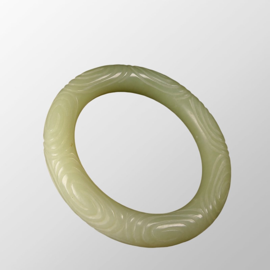 Superb Old Chinese Hetian Jade Bracelet (1 of 10)