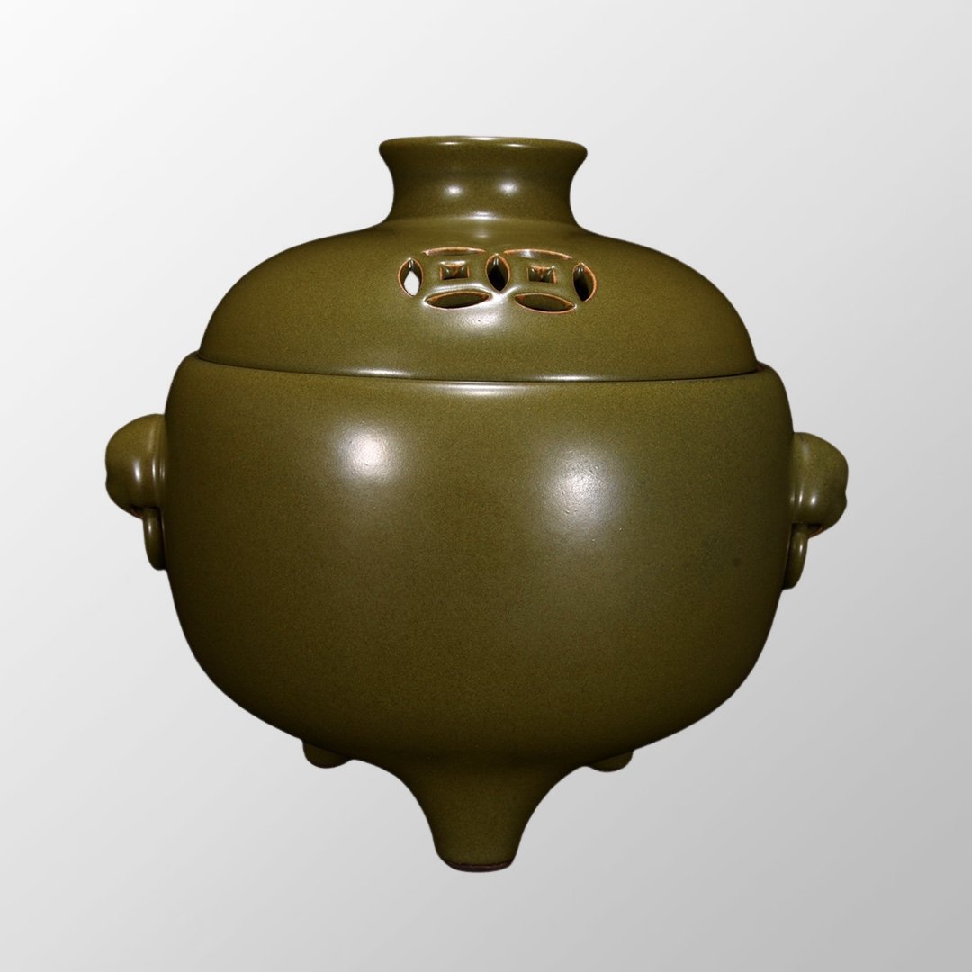 Chinese Tea Dust Glaze Double Ears 3 Legs Porcelain Pot w Lid (1 of 10)