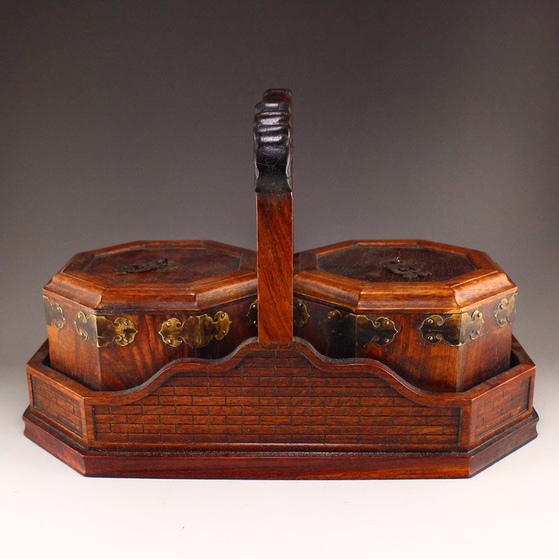 Vintage Chinese Zitan Wood Handle Food Box: Vintage Chinese Zitan Wood Handle Food Box Dimension: 346 x 190 x 220(mm) 13.62 x 7.48 x 8.65(inches) Weight: 4.19 lbs/1900 g