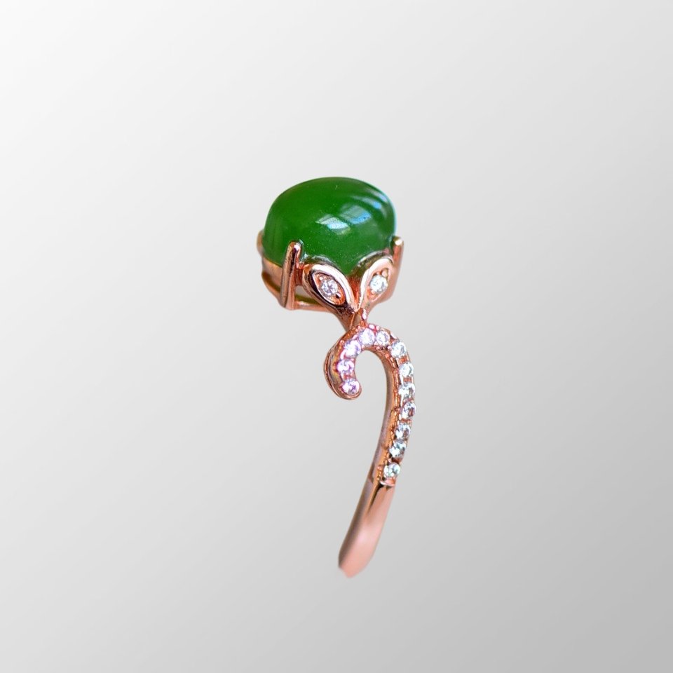 Chinese 925 Silver Inlay Green Hetian Jade Fox Ring: Chinese 925 Silver Inlay Green Hetian Jade Fox RingJade Dimension:6 x 8(mm)0.24 x 0.31(inches)