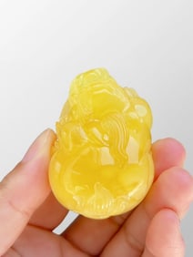 Superb Beautiful Beeswax Carved Fortune Pixiu Pendant w Beeswax Beads Necklace