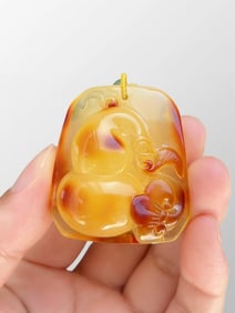 Superb Beautiful Beeswax Carved Ruyi Gourd Pendant w Nanhong Agate Beads Necklace