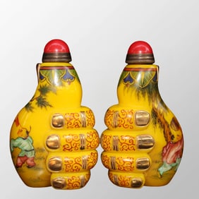 A Pair Chinese Gilt Gold Enamel Peking Glass Snuff Bottle