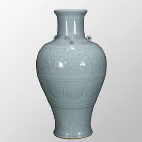 Chinese Blue Glaze Flowers Design Porcelain Vase