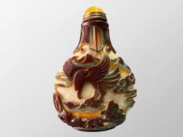 Old Chinese Peking Glass Low Relief Eagle Design Snuff Bottle w Stopper