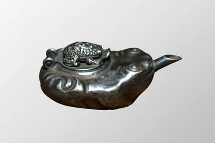 Vintage Chinese Pure Silver Fortune Toad Ink Pot