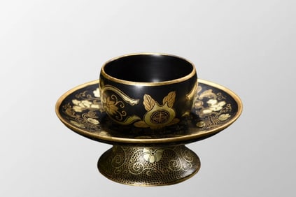 Chinese Gilt Gold Wooden-cored Lacquerware Flower Design Tea Cup