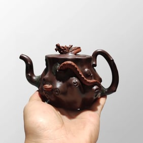 Chinese Yixing Zisha Clay High Relief Dragon Teapot w Artist Signed