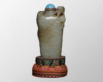 Vintage Chinese Hetian Jade High Relief Fortune Dragon Snuff Bottle