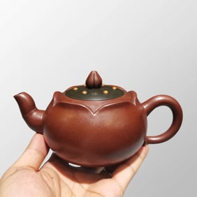 Chinese Yixing Zisha Clay Lotus Pod Teapot w Artist Signed
