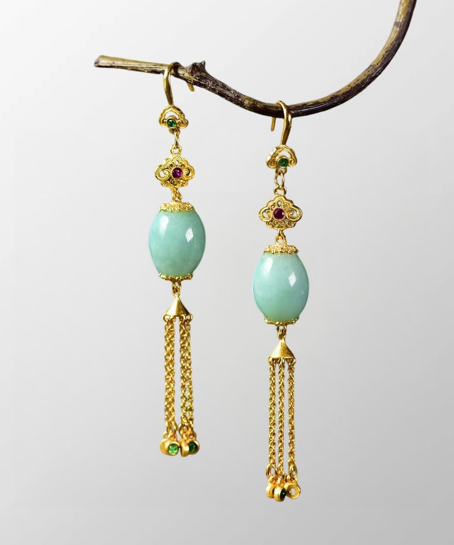 A Pair Exquisite Gilt Gold Inlay Jadeite Earrings (1 of 7)