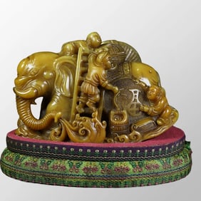 Vintage Chinese Shoushan Stone Carved Elephant & Kid Seal Statue