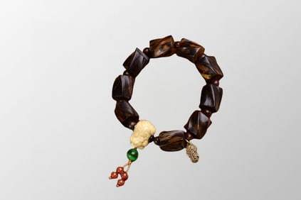 Beautiful Chenxiang Wood Beads Bracelet