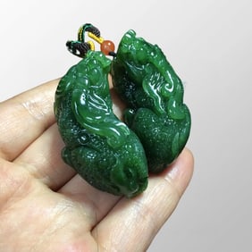 A Pair Chinese Naturla Green Hetian Jade Carved Pixiu Pendant