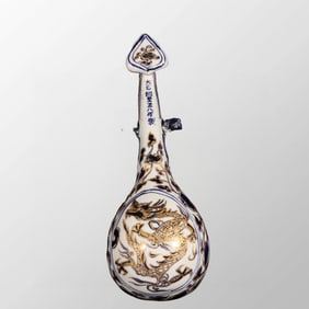 Chinese Gilt Gold Blue And White Porcelain Pipa Musical Instruments Shape Statue