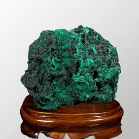 Beautiful Design Natural Malachite Original Stone Statue