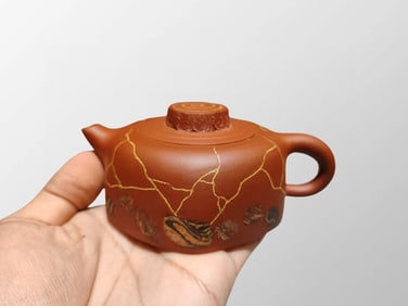Chinese Yixing Zisha Clay Teapot w Artist Signed