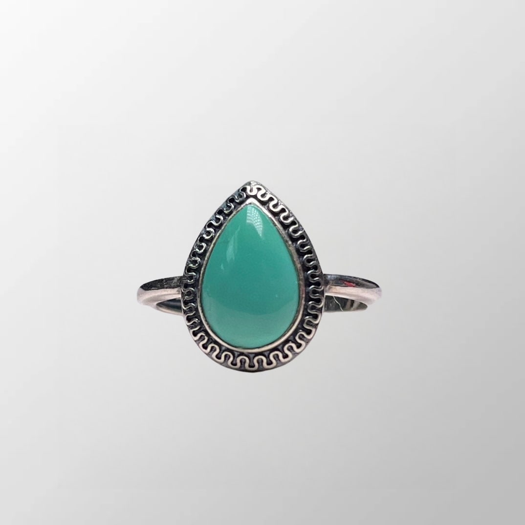 Chinese 925 Silver Inlay Turquoise Ring Adjustable Size: Chinese 925 Silver Inlay Turquoise Ring Adjustable Size Dimension:7 x 10(mm) 0.27 x 0.39 (inches)