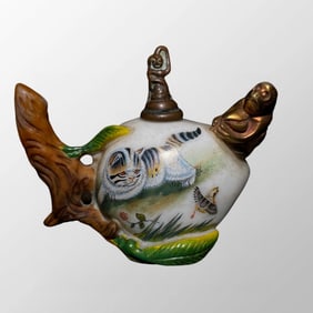 Old Chinese Gilt Gold Famille Rose Peking Glass Cat & Flower Design Snuff Bottle w Stopper