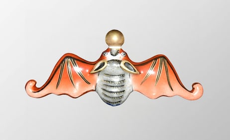 Chinese Gilt Gold Famille Rose Fortune Bat Porcelain Snuff Bottle