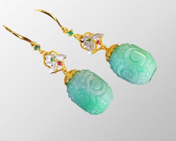 A Pair Exquisite 18K Gold Inlay Green Jadeite Earrings