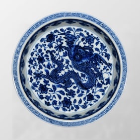 Chinese Blue And White Porcelain Flower Design Porcelain Plate
