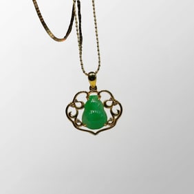 Exquisite 18K White Gold Inlay Green Jadeite Gourd Pendant
