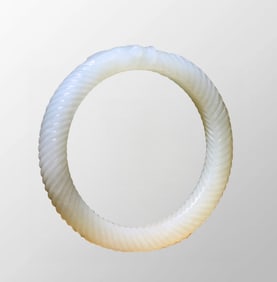 Inside Diameter 59mm Chinese Hetian Jade Dragon Head Bracelet